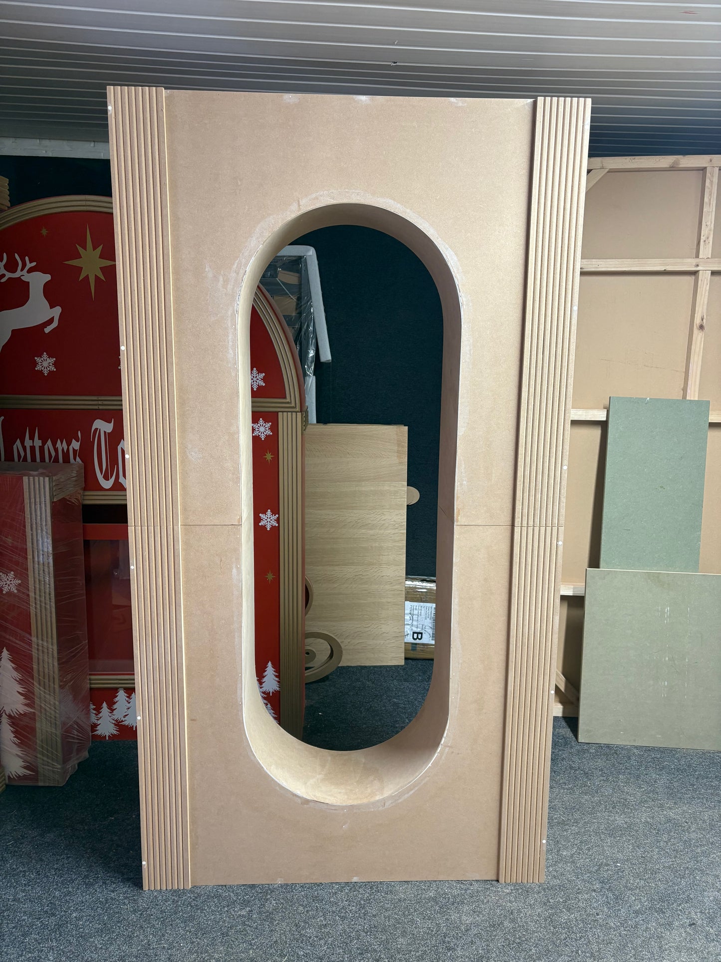 CHIRA BACKDROP FULL 3D  with rippled edges