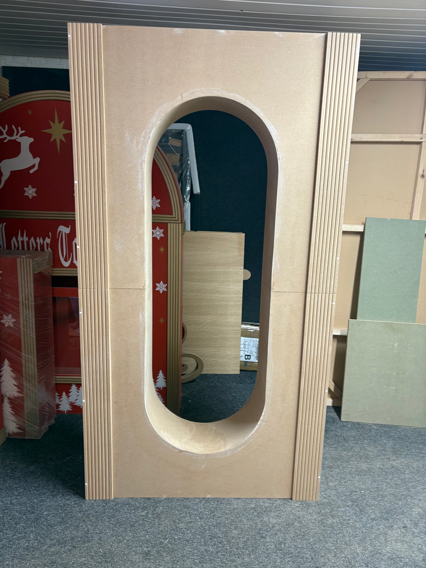 CHIRA BACKDROP FULL 3D  with rippled edges