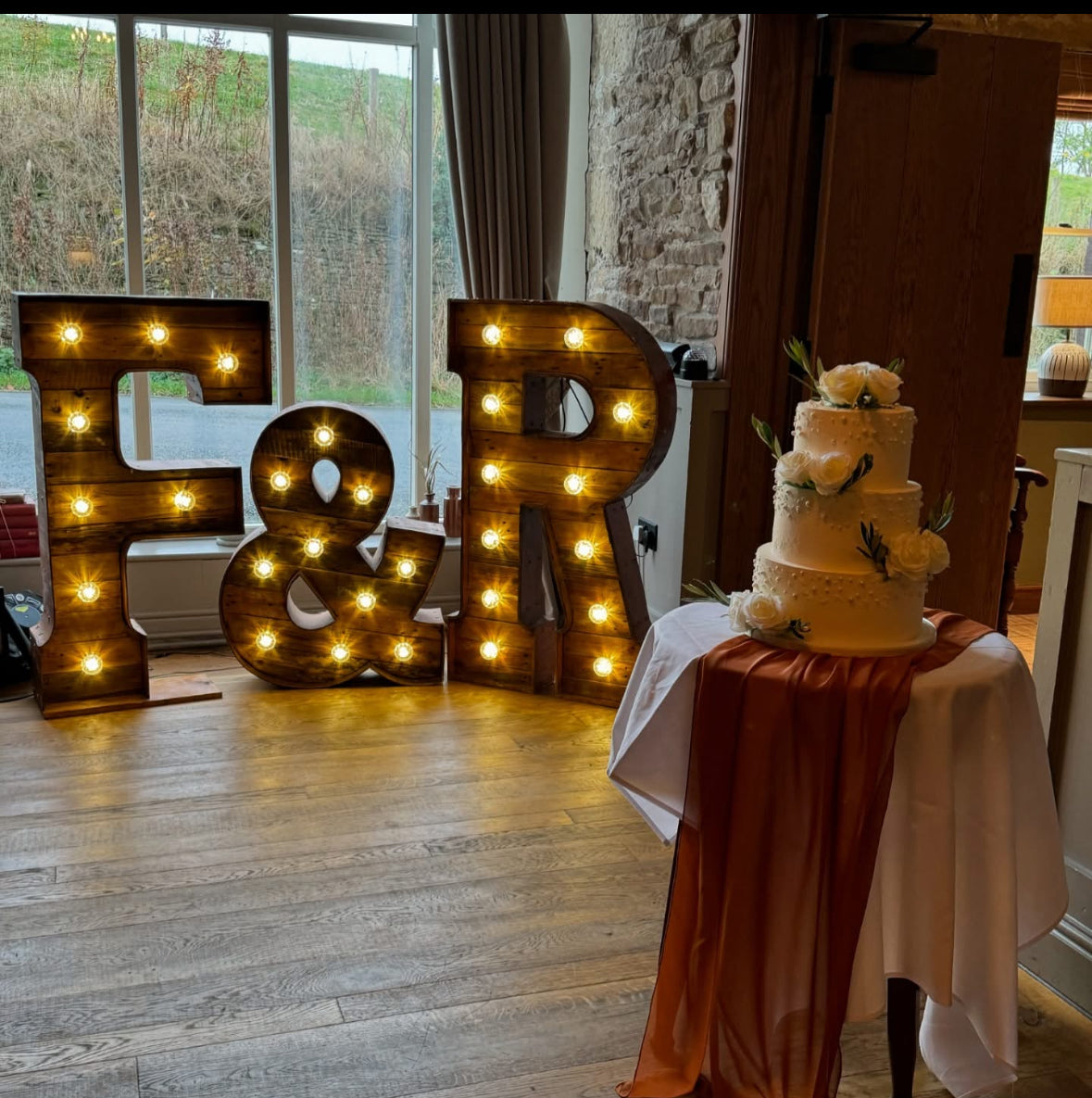 CURVED RUSTIC LETTERS