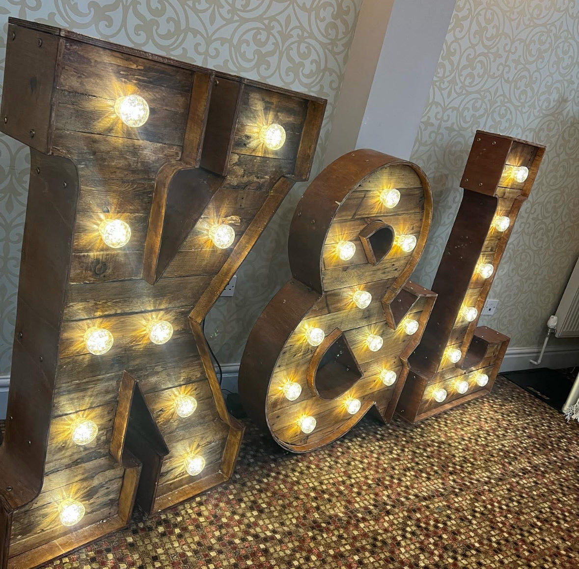 CURVED RUSTIC LETTERS