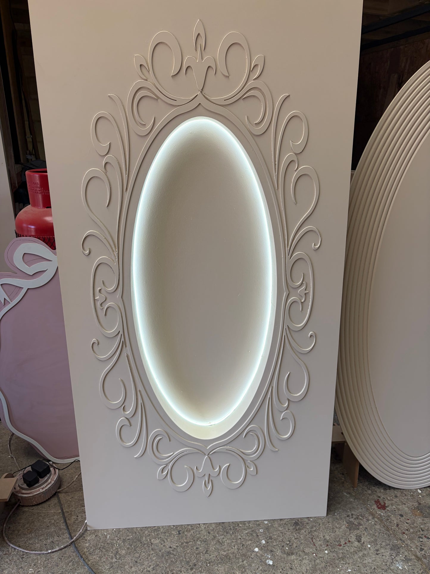 6ft led ornate oval board