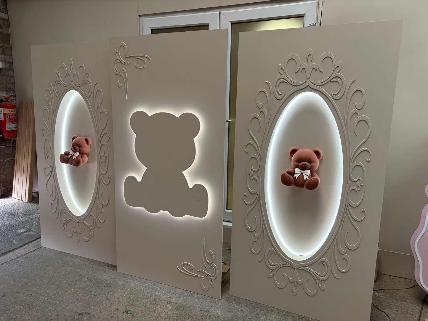 6ft led ornate oval board