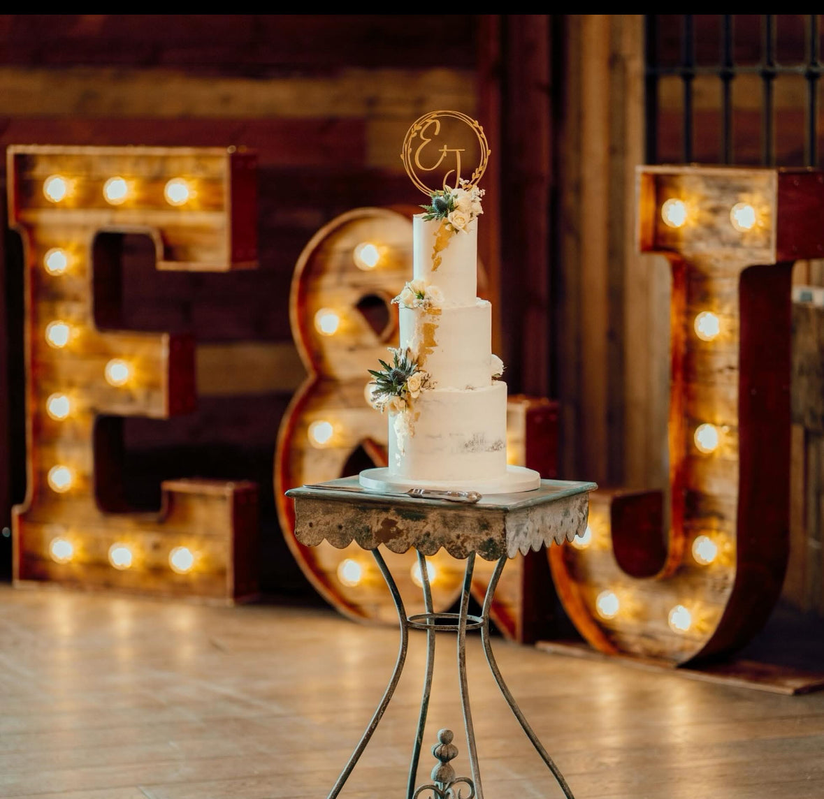 CURVED RUSTIC LETTERS