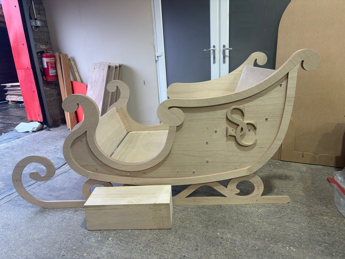 Dashers Santa sleigh indoor