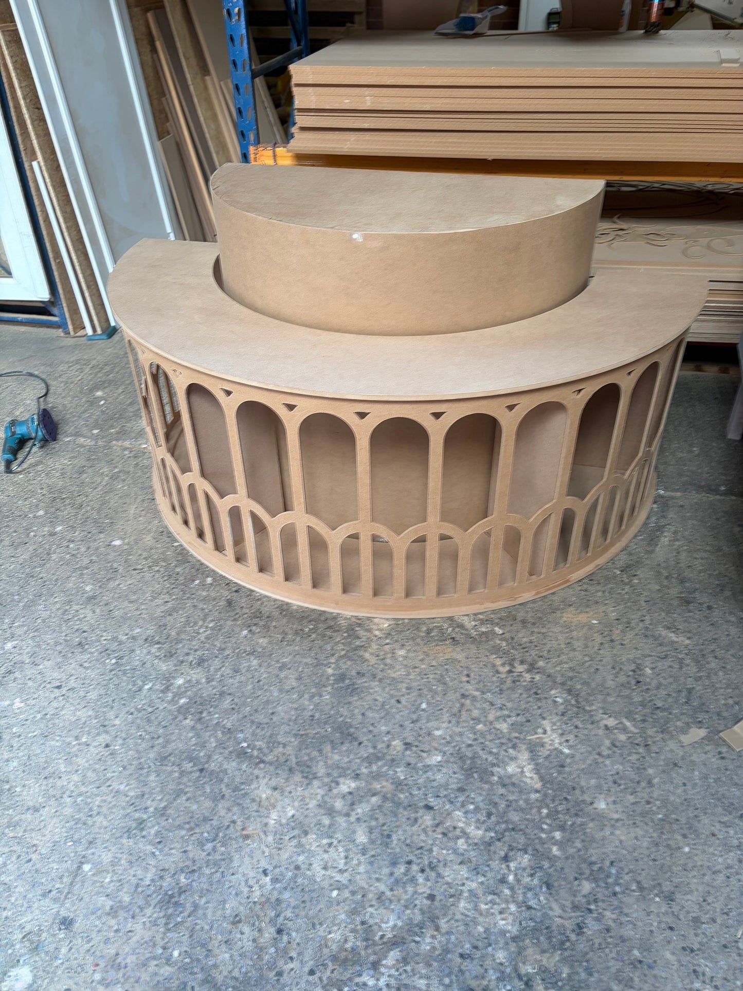 Round table